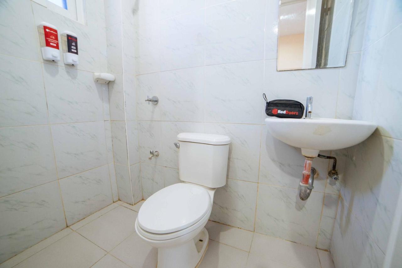 Reddoorz Near Davao International Airport Hotell Eksteriør bilde