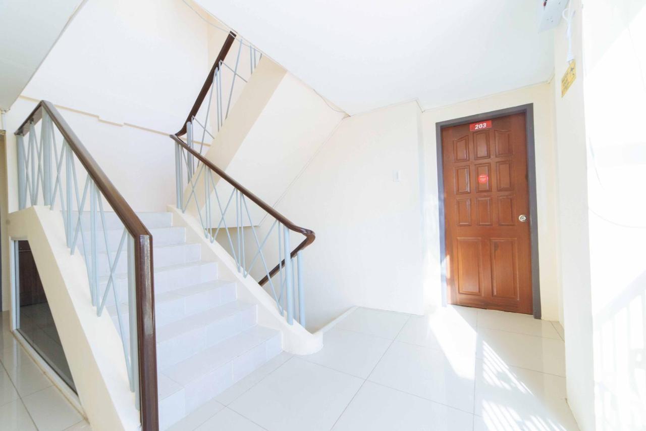 Reddoorz Near Davao International Airport Hotell Eksteriør bilde