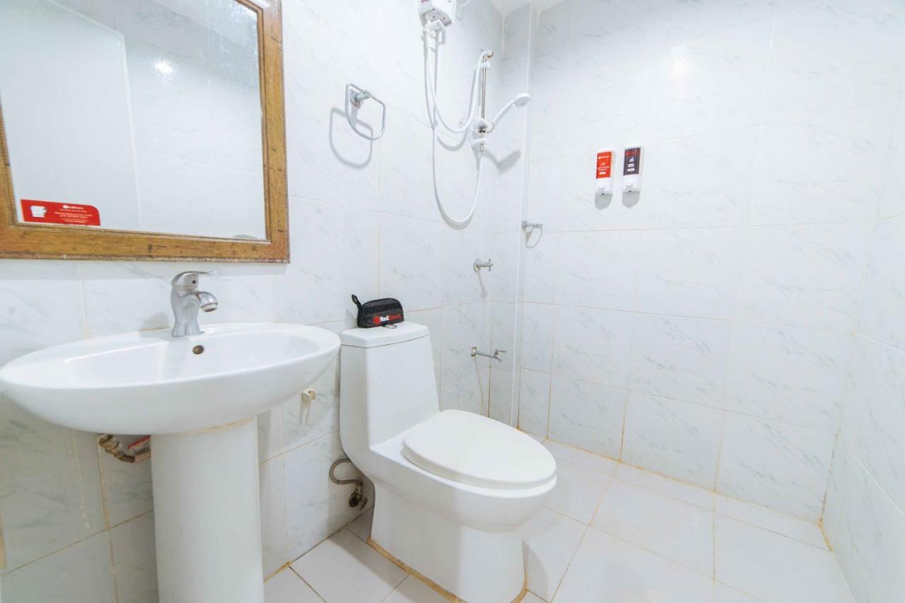 Reddoorz Near Davao International Airport Hotell Eksteriør bilde